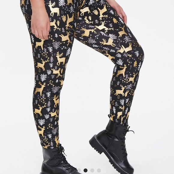 Plus Size Leggings - Picture 4 of 11